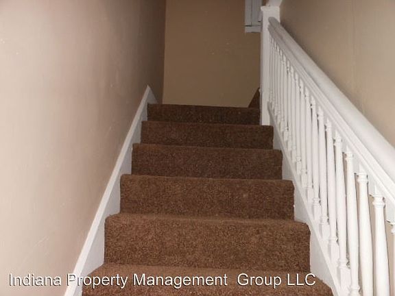 4th image of 244 1/2 N Holmes Ave