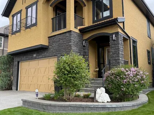 652 W Quarry Way SE, Calgary, AB T2C 5H6