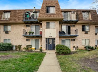 208 Shorewood Dr APT GB, Glendale Heights, IL 60139