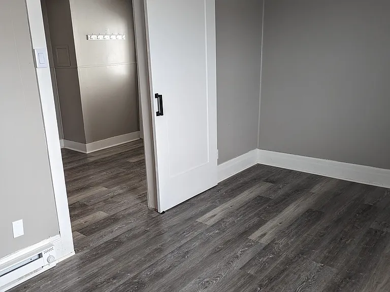 7 Dawson Pl #1 — Photo 12