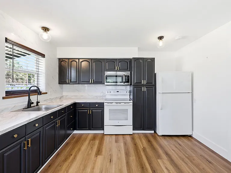 2708 Hinda Rd #2708 — Photo 1