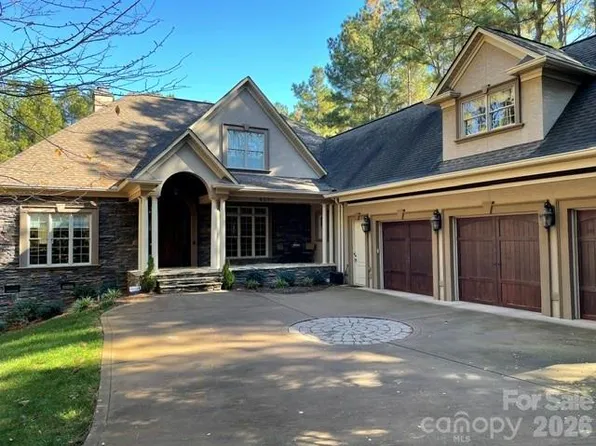 6830 Goose Point Dr, Denver, NC 28037