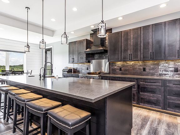 4th image of 4437 Barnwood Ln