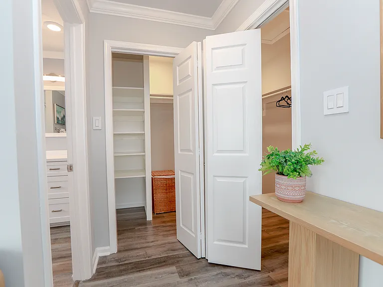 810 W Ocean View Ave #B — Photo 37