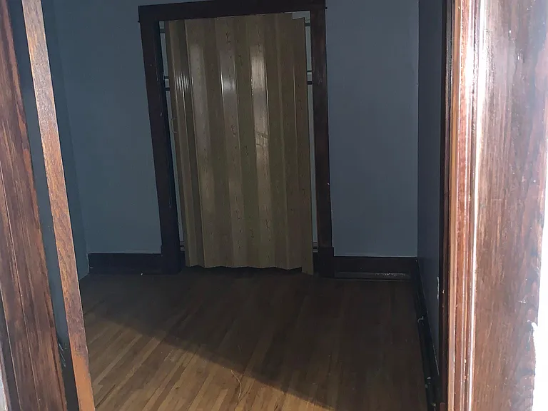101 N Ellis St #5 — Photo 3
