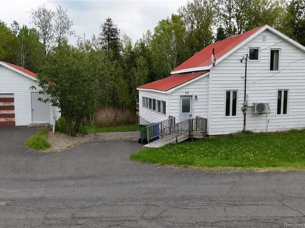 20 Roulston Ave, Plaster Rock, NB E7G 2R2