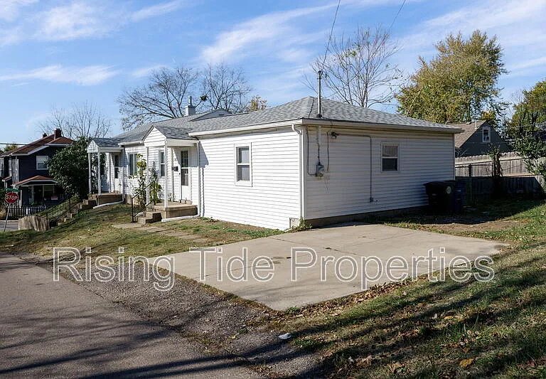 1903 Alice St — Photo 21