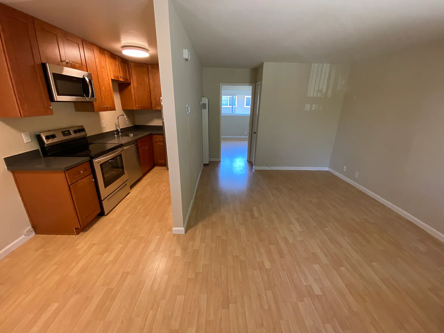 Farm Hill Apartments — Photo 1