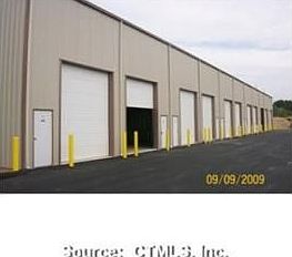 2nd image of 550 Island Ln
