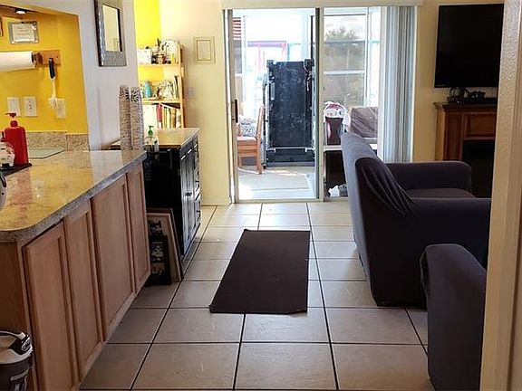 3rd image of 12150 Goldenstar Ln