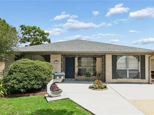 725 Goodson Dr, Terrytown, LA 70056