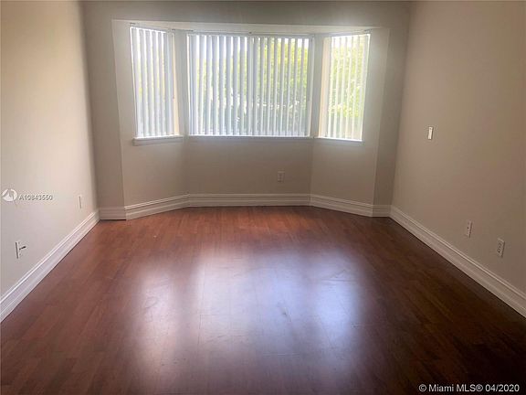 4th image of 401 SW 85th Ave APT 203