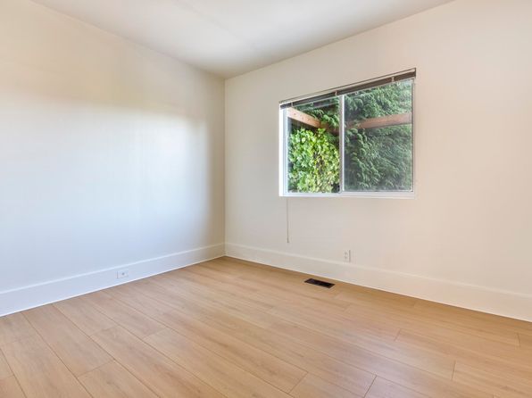 4 bedroom rental in Vancouver — photo 10