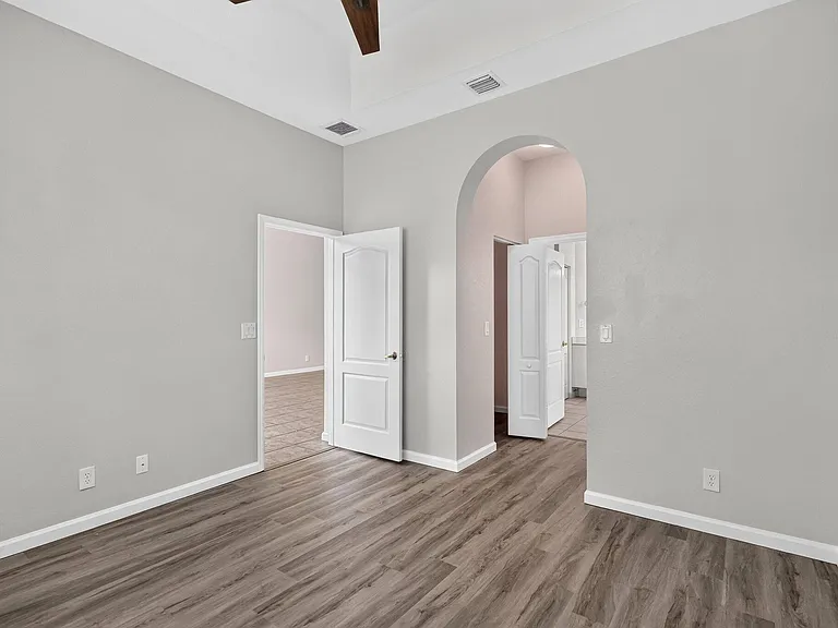 5614 Sunberry Cir — Photo 17