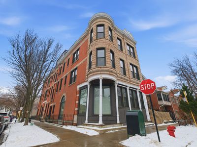(Undisclosed Address), Chicago, IL, 60614