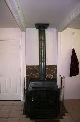 5th image of 76 Leicester Dr