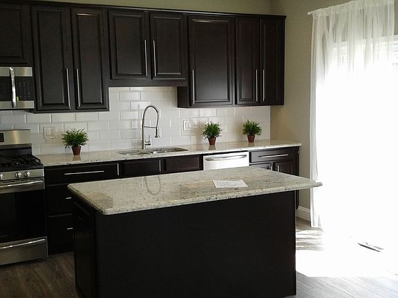 5th image of 207 Southwicke Dr #G