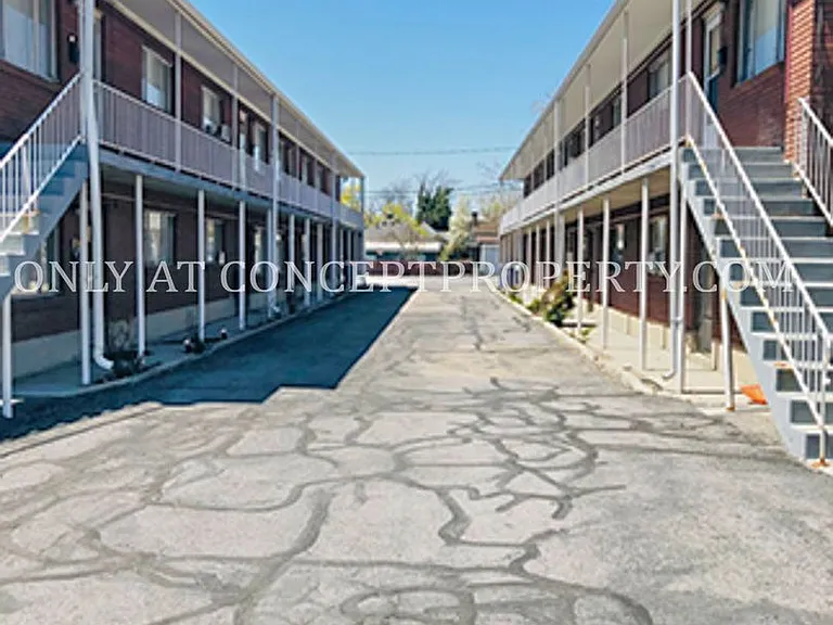 227 E St — Photo 47