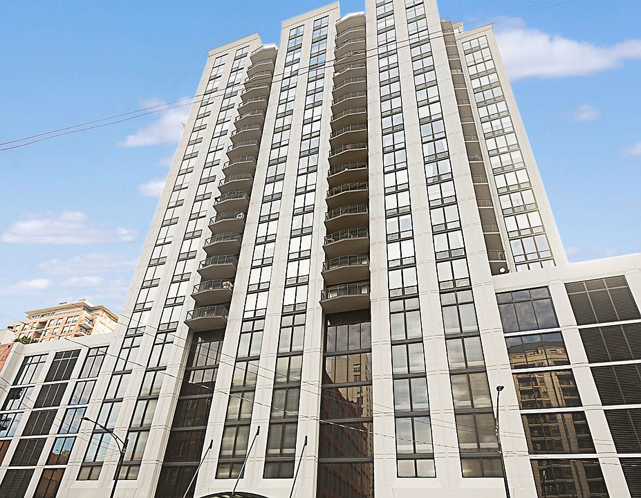 1st image of 435 W Erie St APT 1306