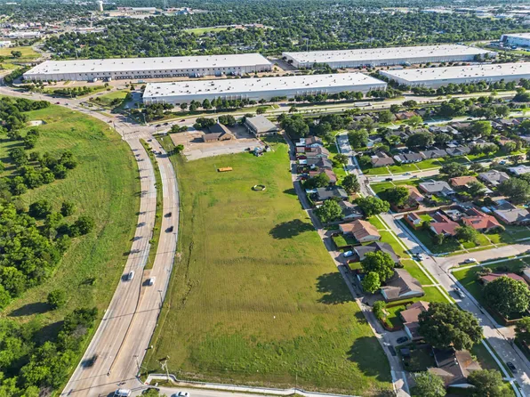 1011 N Peachtree Rd, Mesquite, TX 75149