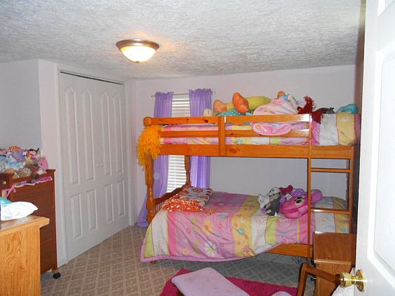 5th image of 161 Dominion Dr