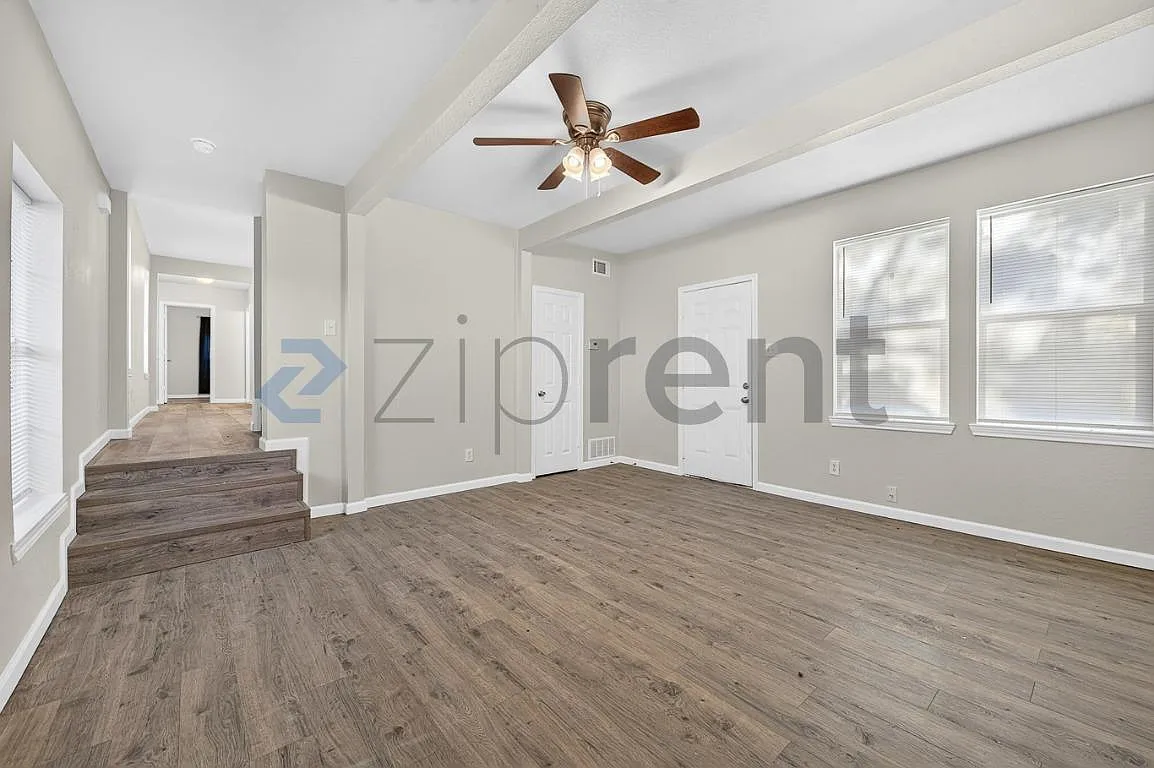 3 bed, 1346 sqft, $1,800 — Photo 3
