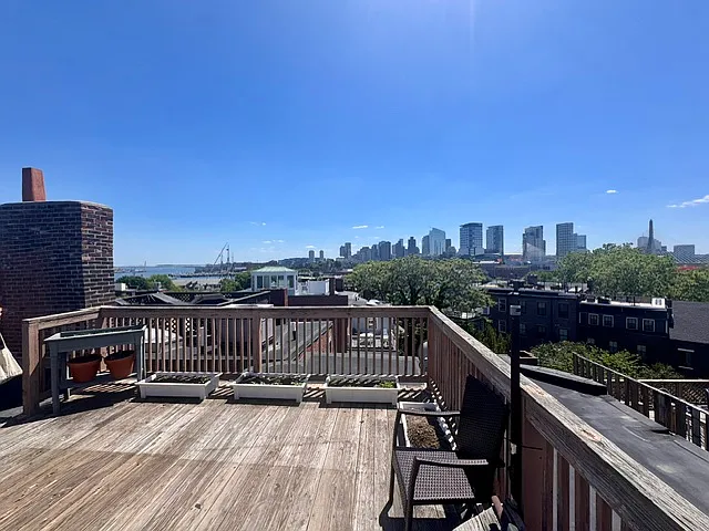 42 Chestnut St — Photo 12