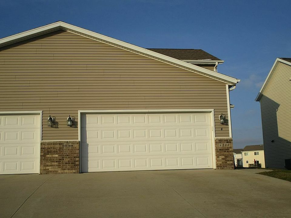 1st image of 1113 Amelia Dr