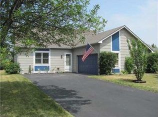 60 Grangerford Hts, West Henrietta, NY 14586