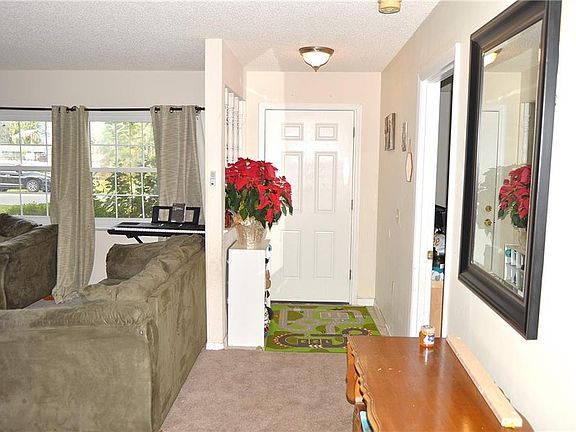 4th image of 1108 Park Dr