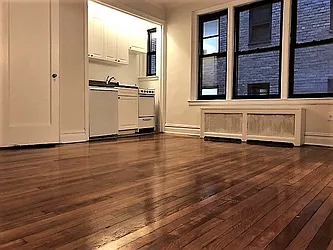 404 E 55th Street