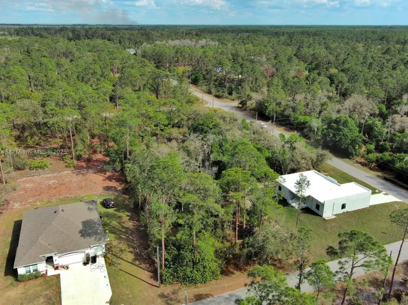 1702 Greenwood Ave, Lehigh Acres, FL 33972