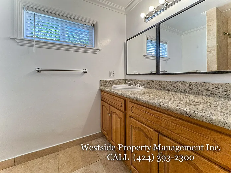 627 Westminster Ave #2 — Photo 8
