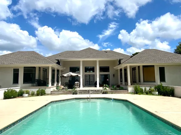 51 Golf Club Rd, Wrightsville, GA 31096