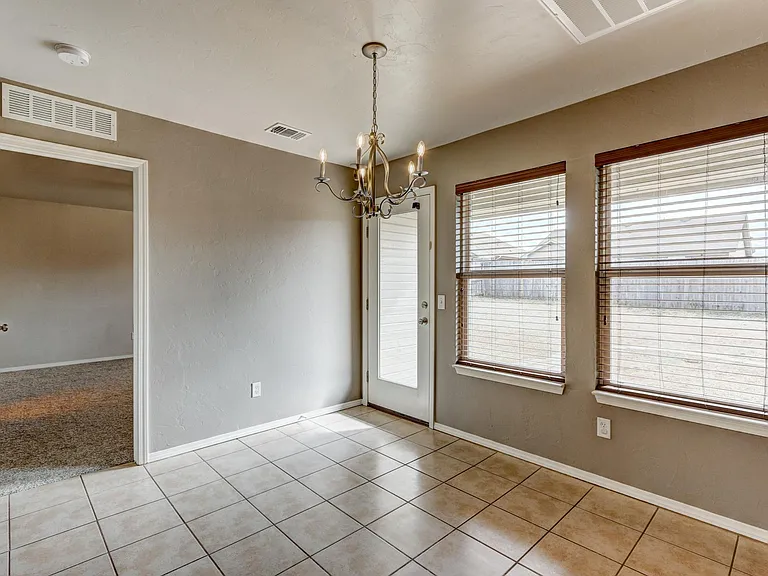 9528 SW 24th Ter — Photo 13