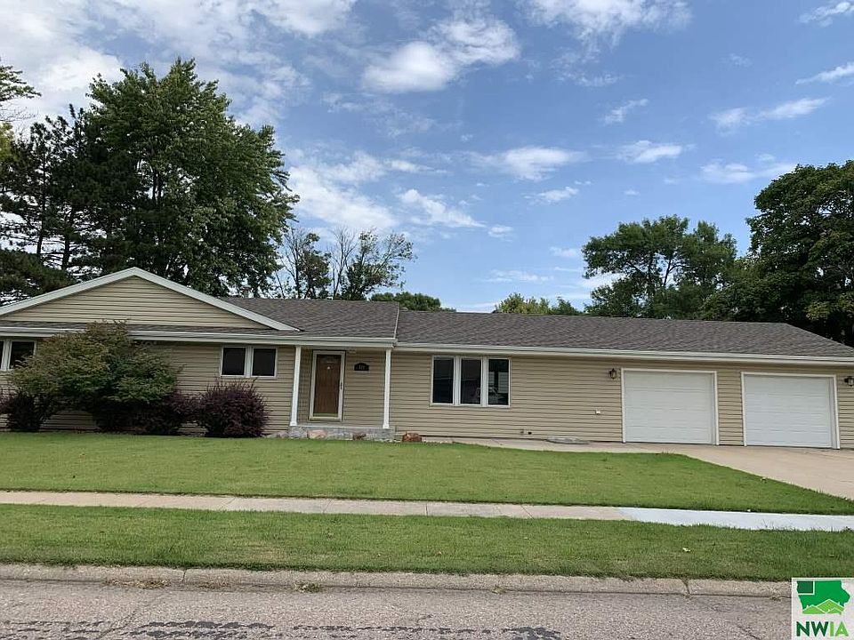 1st image of 111 Wedgewood Dr