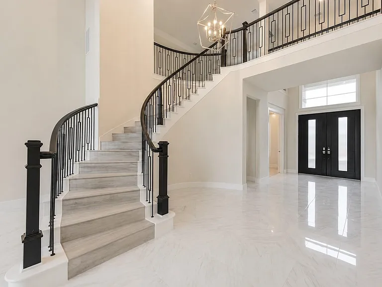 21307 Blue Wood Aster Ct — Photo 2