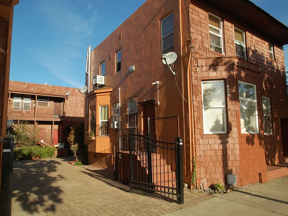 2930 Adeline St
