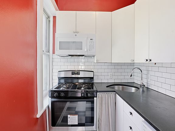 3rd image of 1851 Columbia Rd NW APT 309