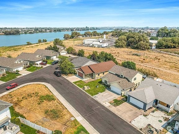 4th image of 1300 W Marina Drive #30