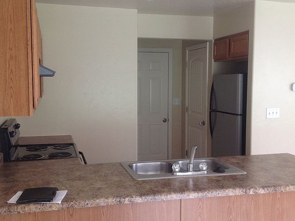 2nd image of 1322 N Willow Way