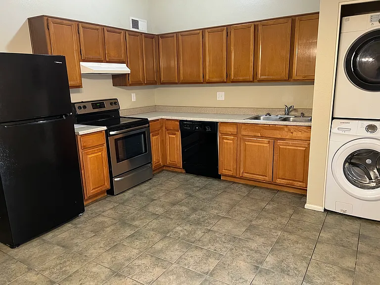 8974 W Desert Jewel Dr — Photo 3