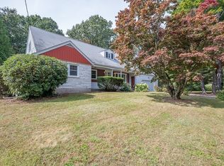 19 Riverlin Pkwy, Millbury, MA 01527