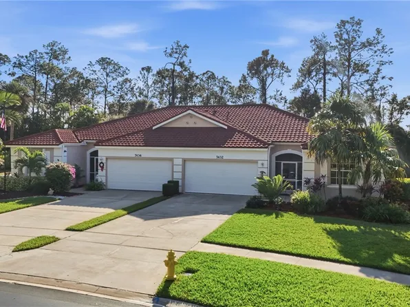 7432 Berkshire Pines Dr, Naples, FL 34104