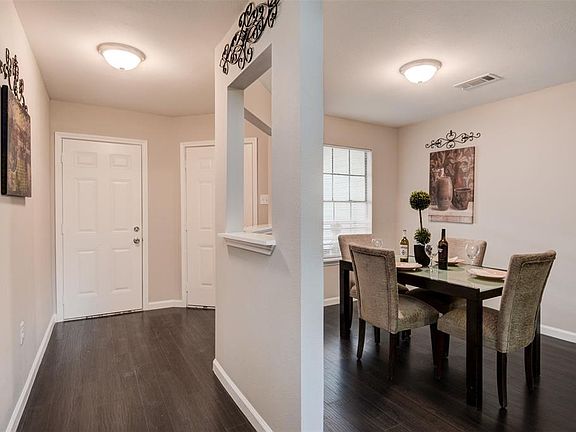 5th image of 4922 Pleasant Plains Dr