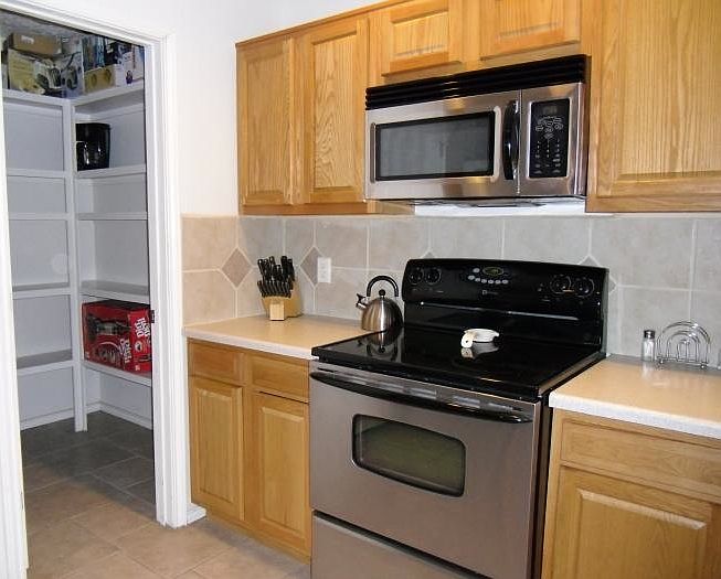 2nd image of 2124 Hummingbird Rd #2