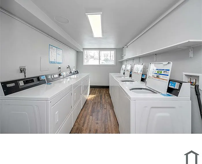 River Rock Apartments — Photo 10
