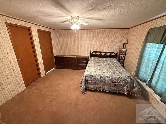 4th image of 1684 Old Gardner Rd