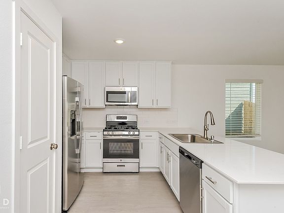 3rd image of 2729 Mistwood Dr