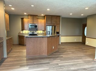 3403 15th St NW, Minot, ND 58703